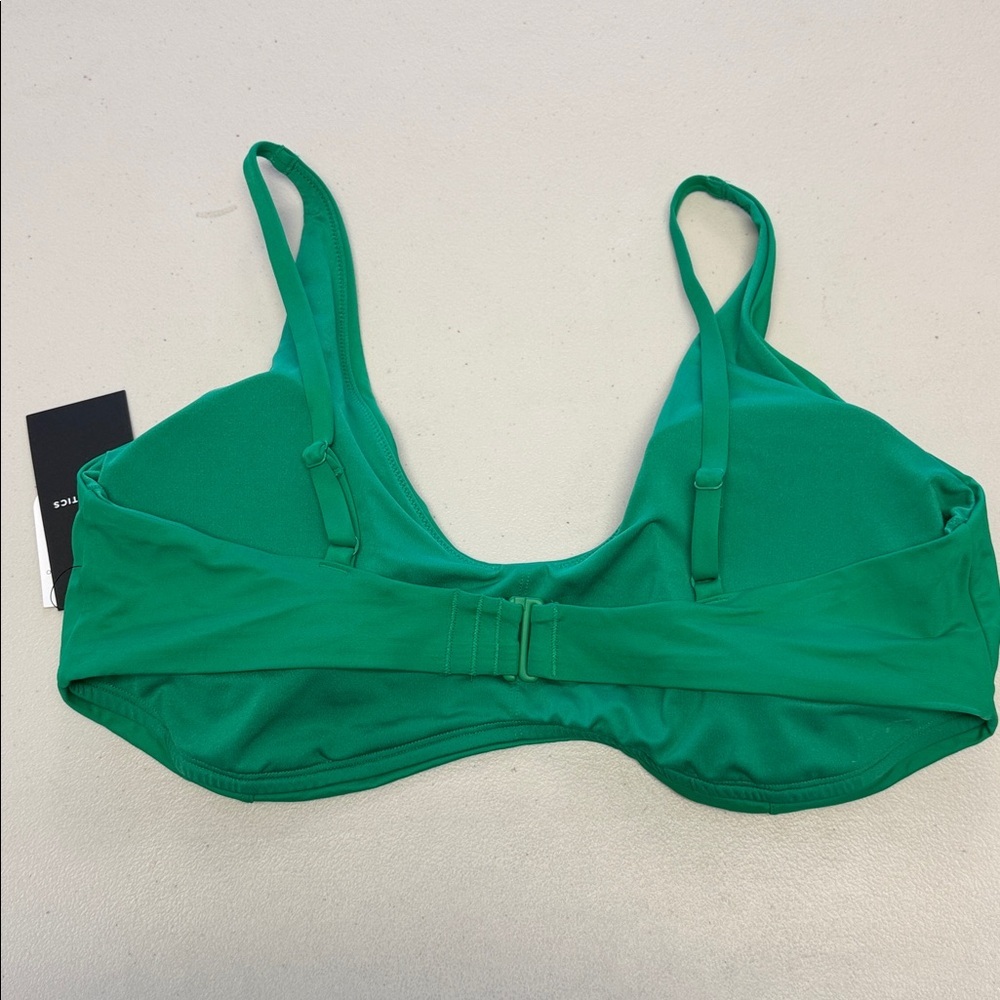 NWT Fabletics Bikini Top - Picture 2 of 5